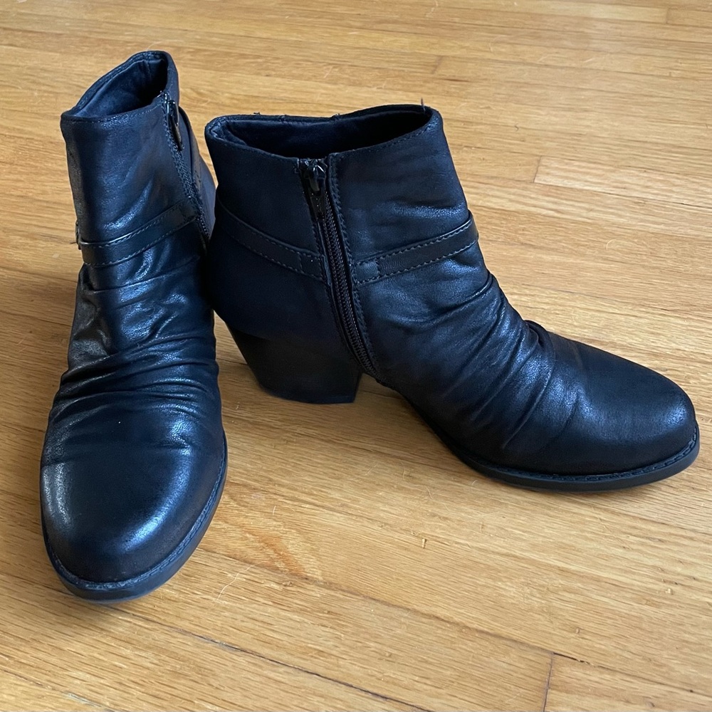 Baretraps Black Ankle Boots.  Size 7.5